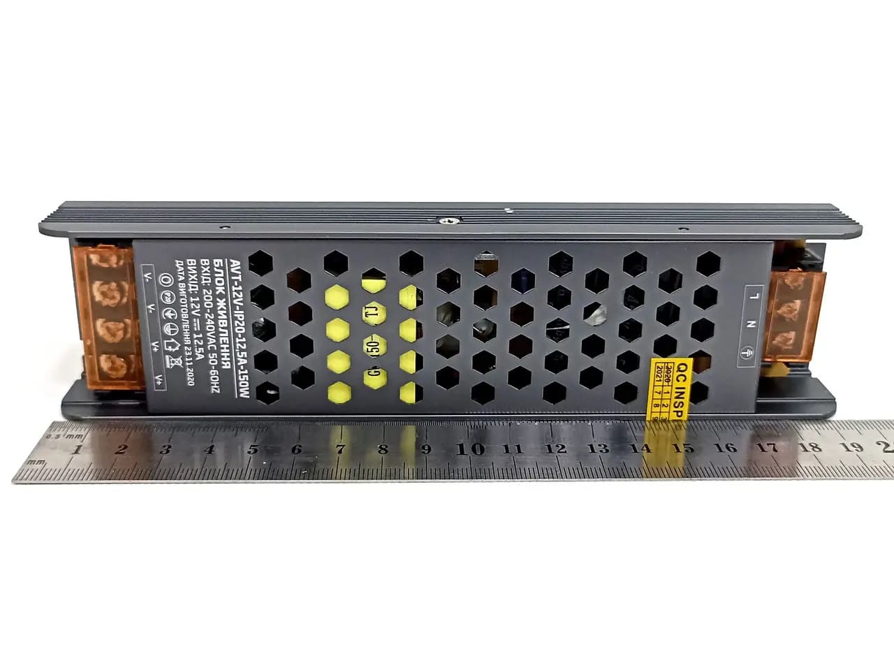 blok-pitaniya-150w avt-150-12v-12.5a-mini